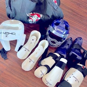 Martial Arts/ Tae Kwon Do Gear and Bag